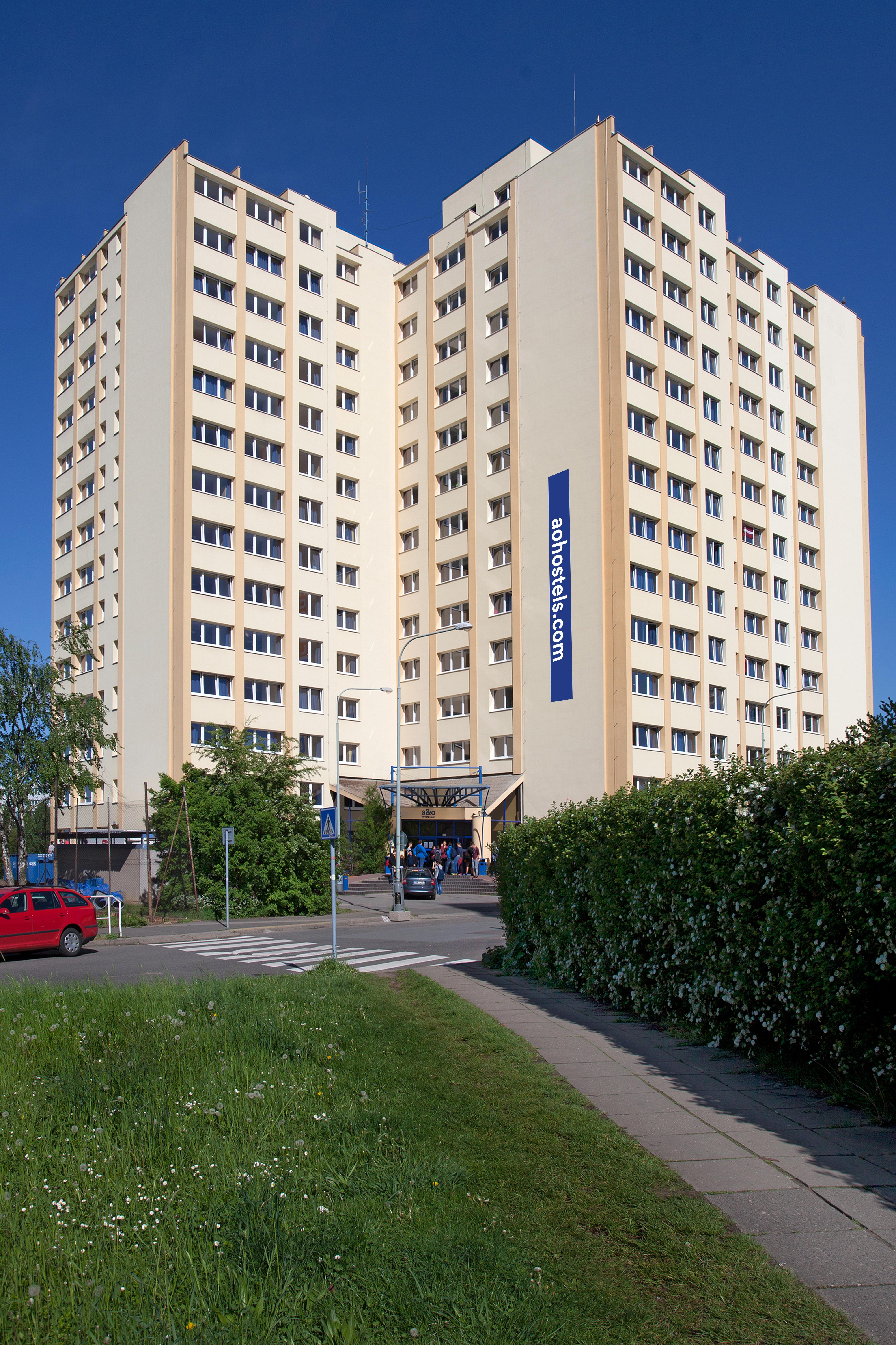 A&O Prague Metro Strizkov Hostel Exterior foto