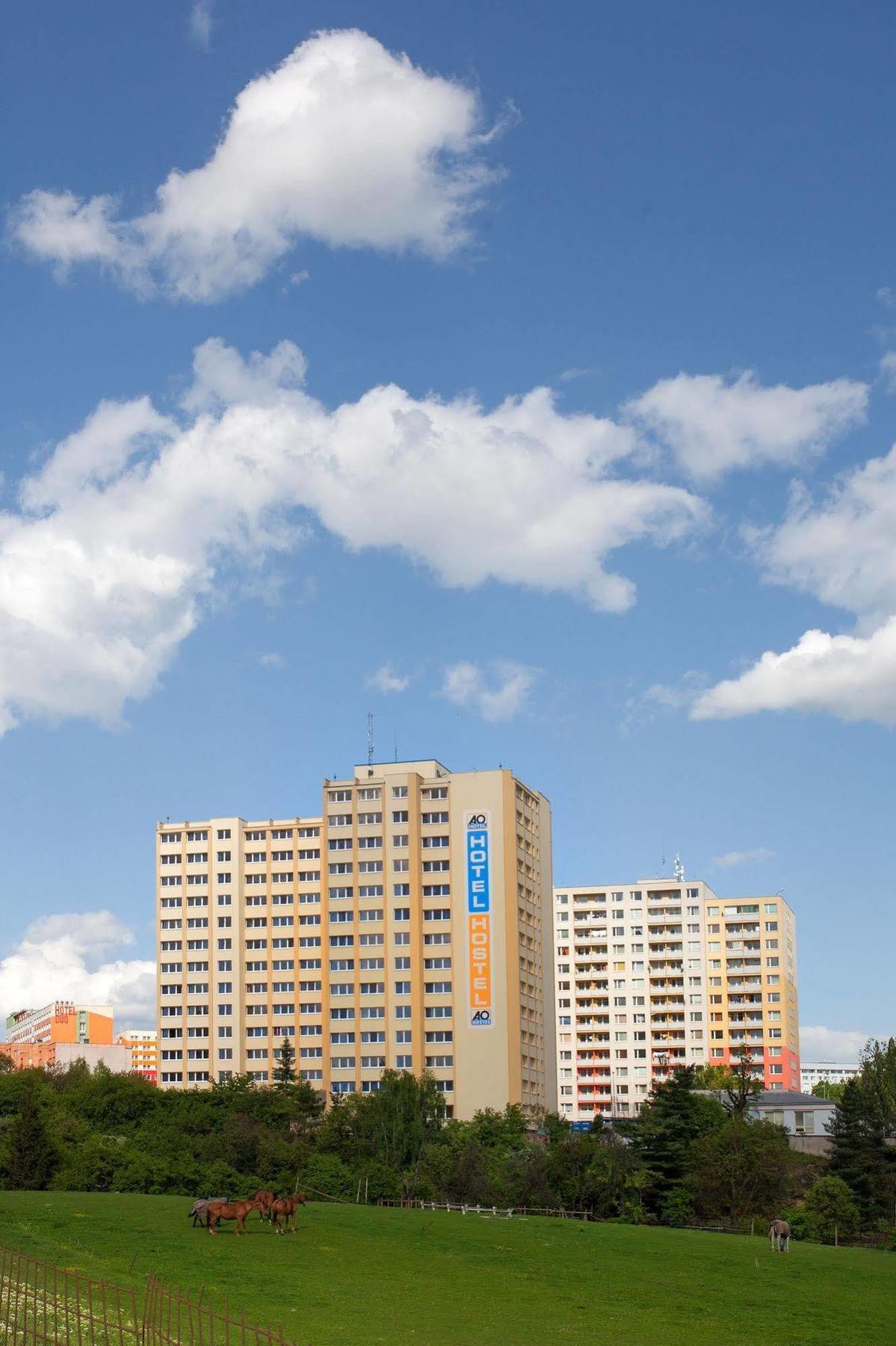 A&O Prague Metro Strizkov Hostel Exterior foto